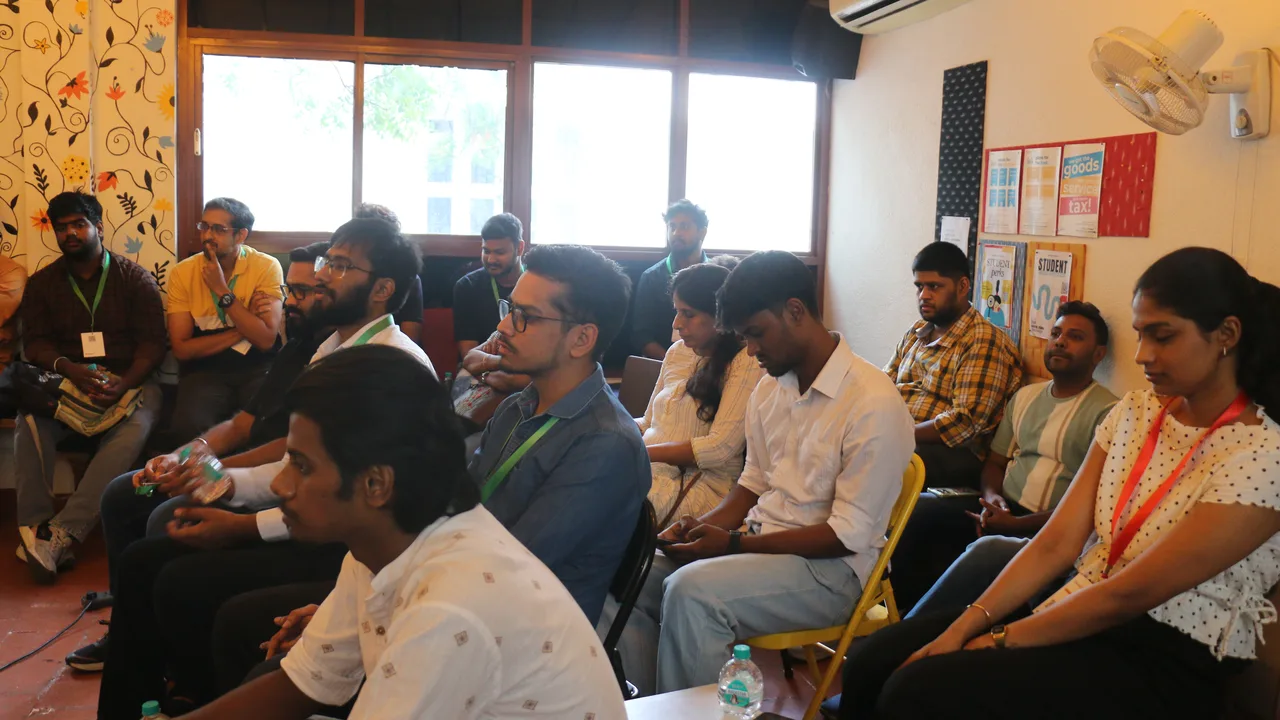 A speaker making a point at Circa Vol. 01, Chennai.